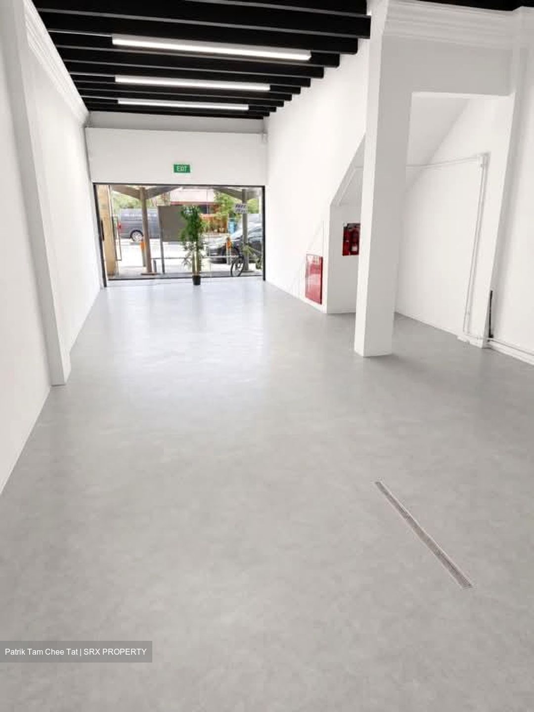 Macpherson Road (D13), Shop House #588432671